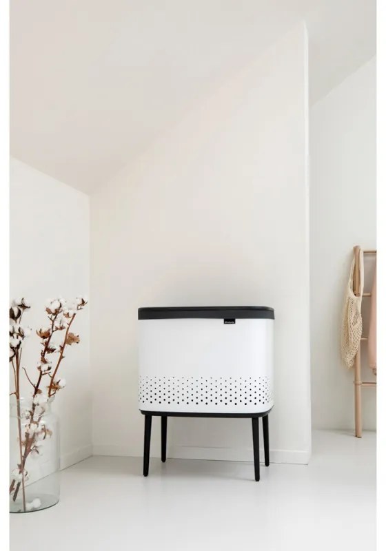 Кош за пране Brabantia Bo 1004174, 60 л, Пълнене без отваряне, Вентилационни отвори, Регулируеми крачета, Бял