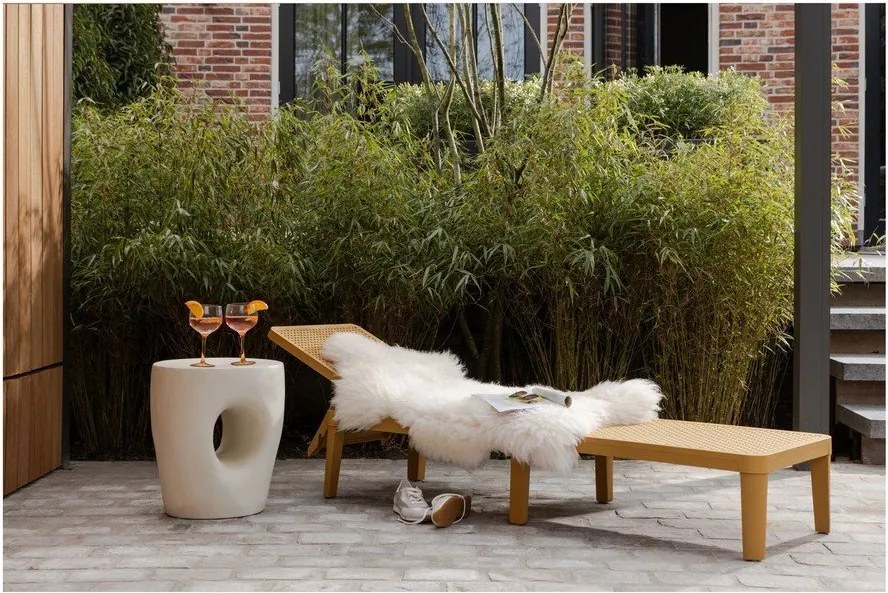 Пластмасова кръгла градинска масичка ø 40 cm Mica – WOOOD