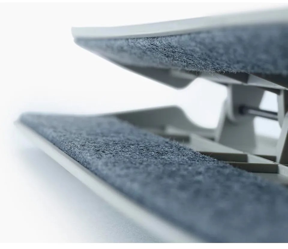 Пластмасови закачалки за панталони в комплект от 2 бр. Orderly – Joseph Joseph