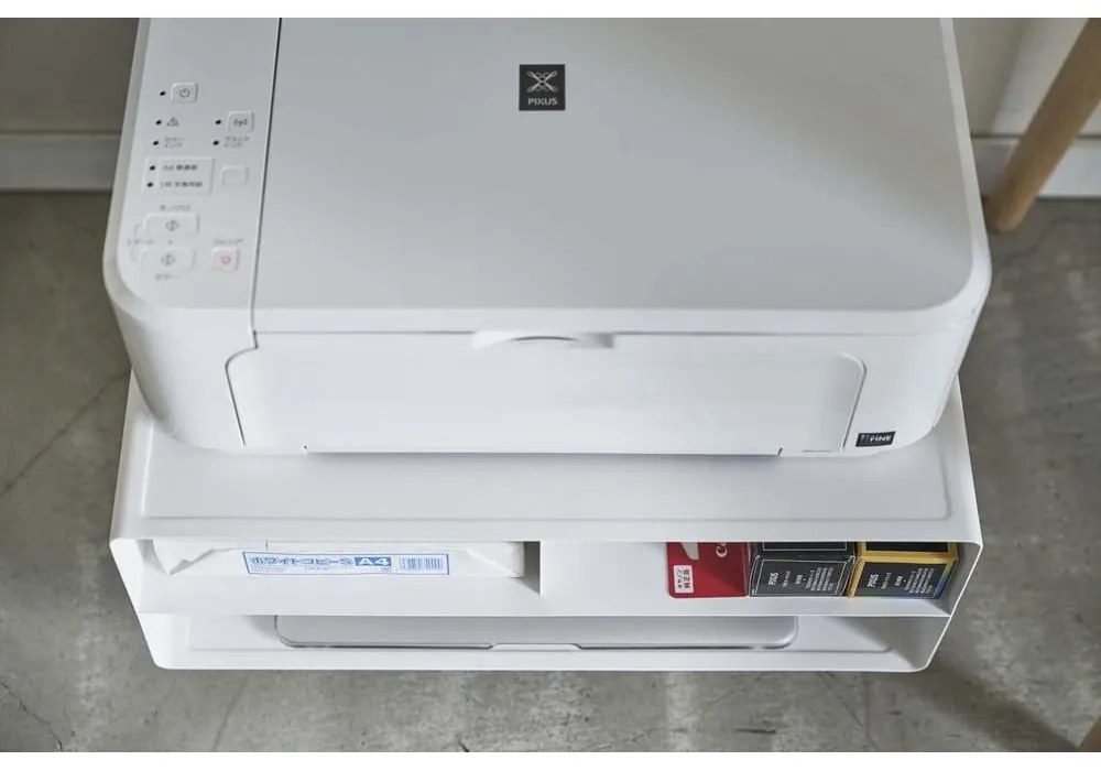 Сгъваема маса 37x48 cm Tower - YAMAZAKI