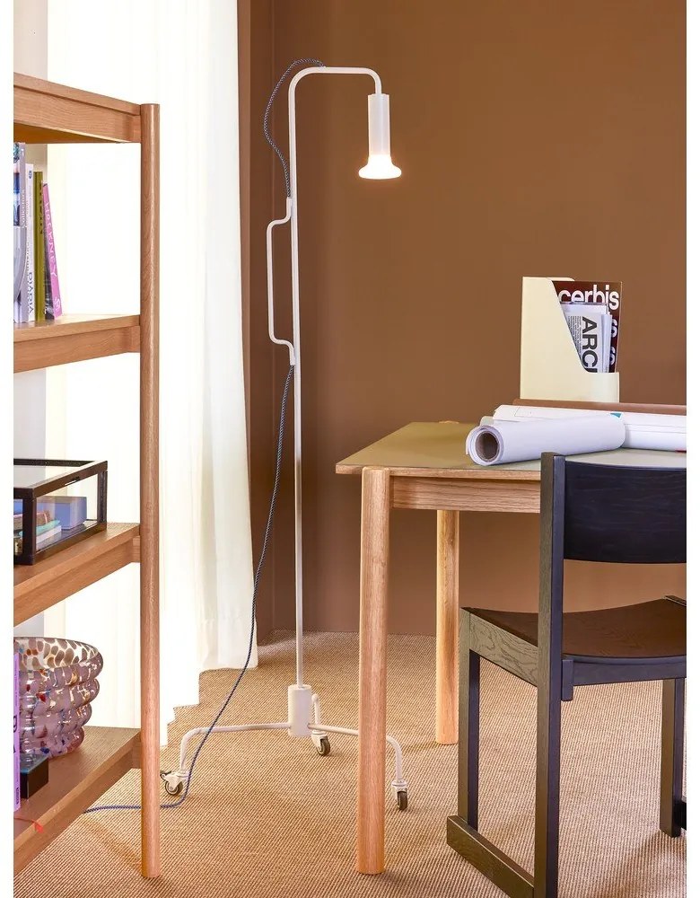 Трапезна маса от масивен дъб 107x190 cm Oblique – Hübsch