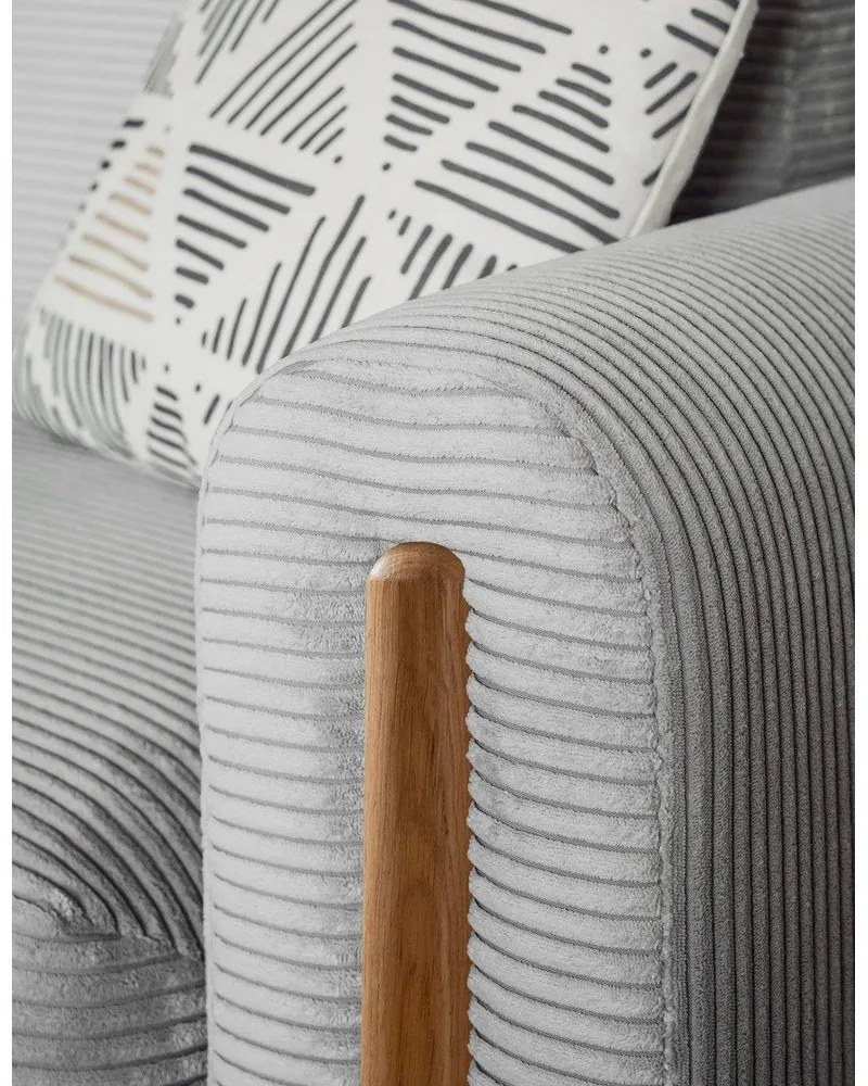 Светлосив разтегателен диван с място за съхранение от рипсено кадифе 244 cm Arcadova – ELTAP