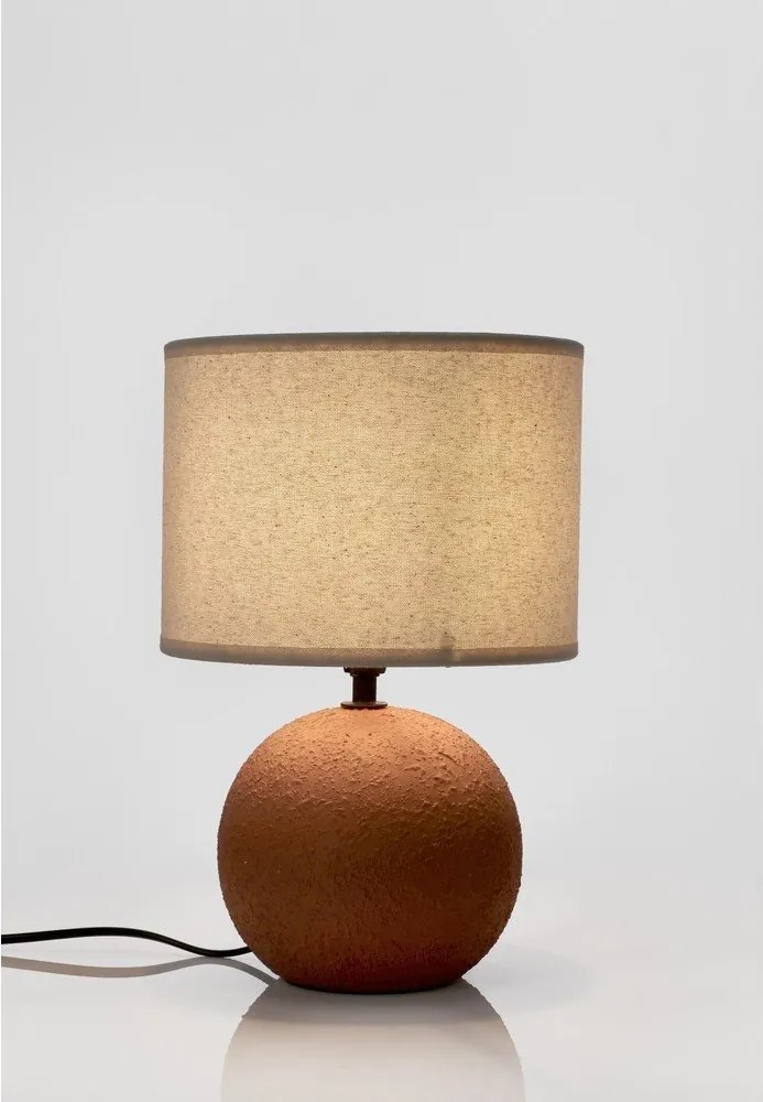 Теракотена керамична настолна лампа с текстилен абажур (височина 32 cm) Irvin – Yes Everyday