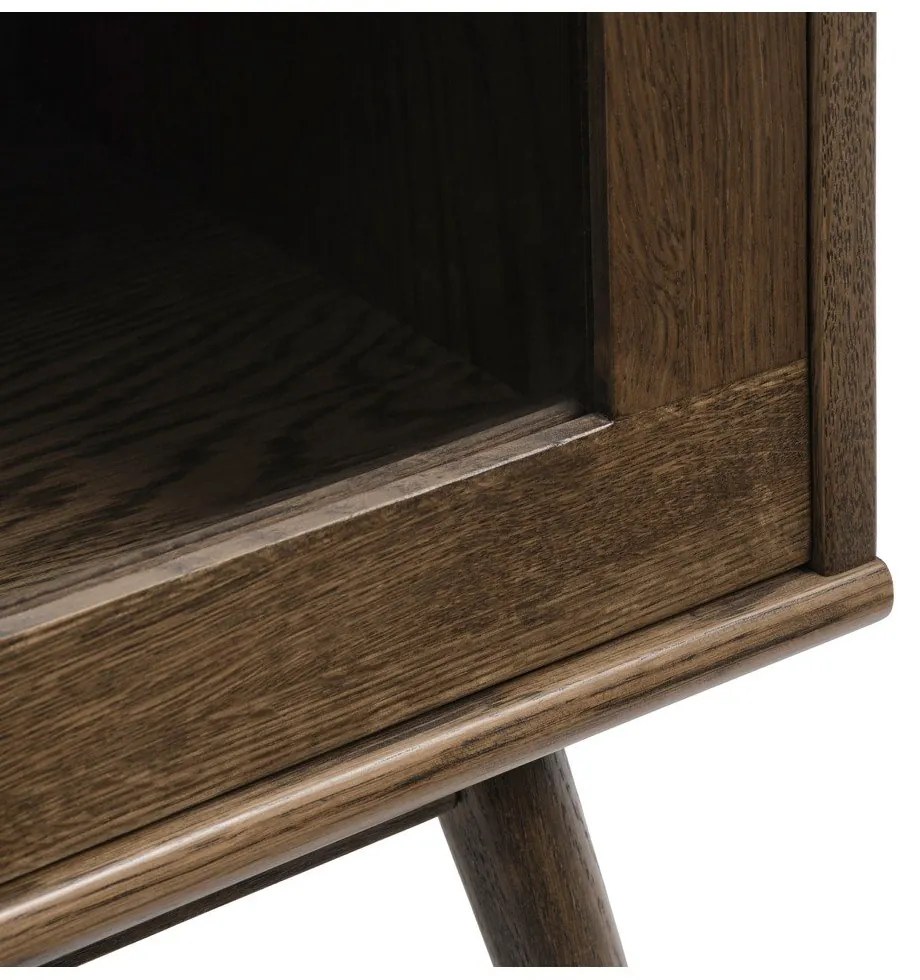 Тъмнокафява витрина от декор от дъб с плъзгащи се врати 110x160 cm Barrali – Unique Furniture