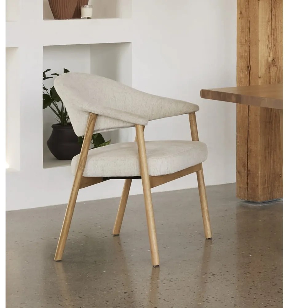 Кремави трапезни столове в комплект с подлакътници 2 бр. от масивен дъб Elk – Unique Furniture