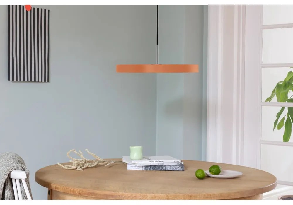 Оранжево LED висящо осветително тяло с метален абажур ø 43 cm Asteria Medium – UMAGE