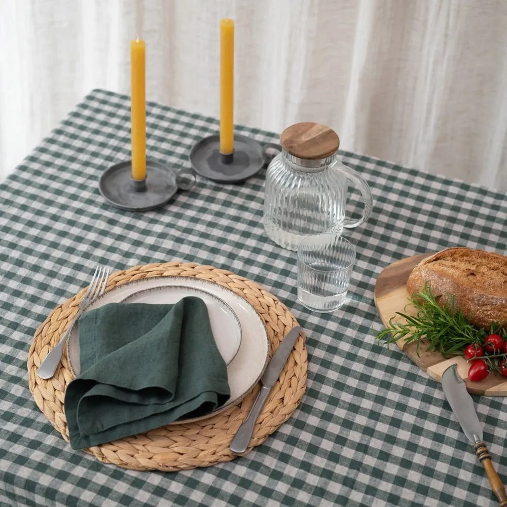 Ленена покривка за маса 140x250 cm Forest Green Gingham – Linen Tales