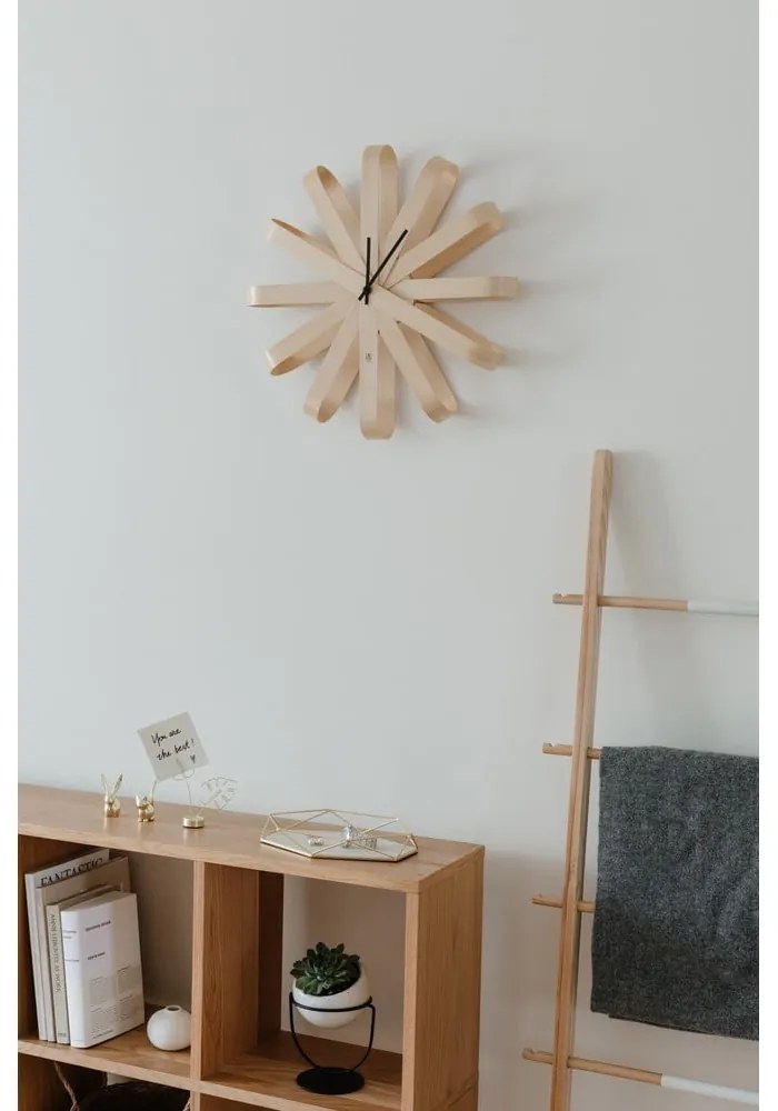 Стенен часовник ø 51 cm Ribbonwood – Umbra