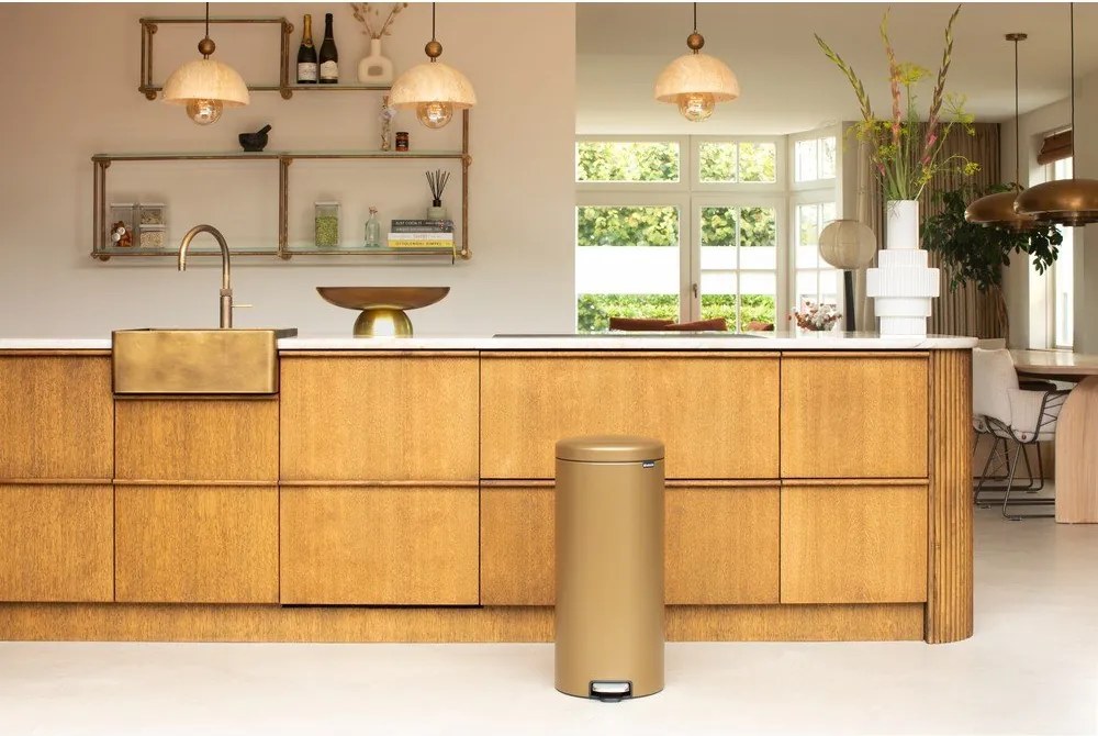 Стоманено кошче за боклук с педал в месингов цвят 30 l NewIcon – Brabantia