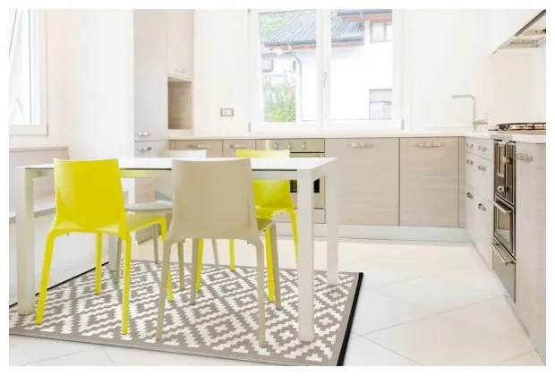 Béžovo-bílý oboustranný koberec vhodný i do exteriéru Green Decore Nirvana, 120 x 180 cm