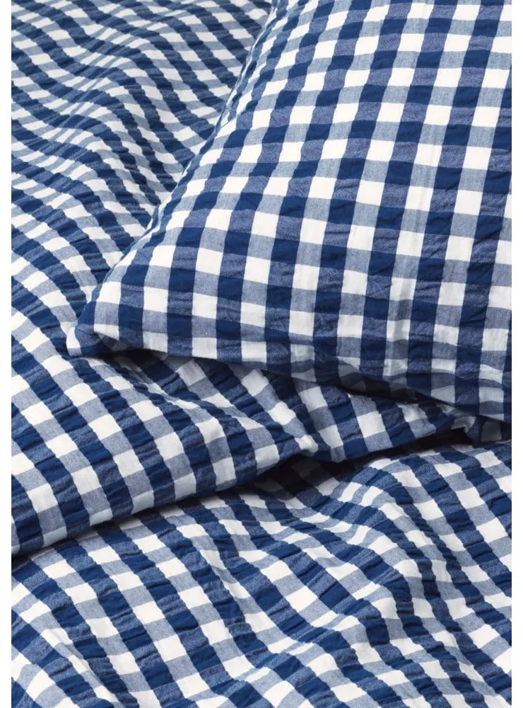 Бяло и тъмносиньо крепирано спално бельо за единично легло 140x200 cm Bæk&amp;Bølge - JUNA