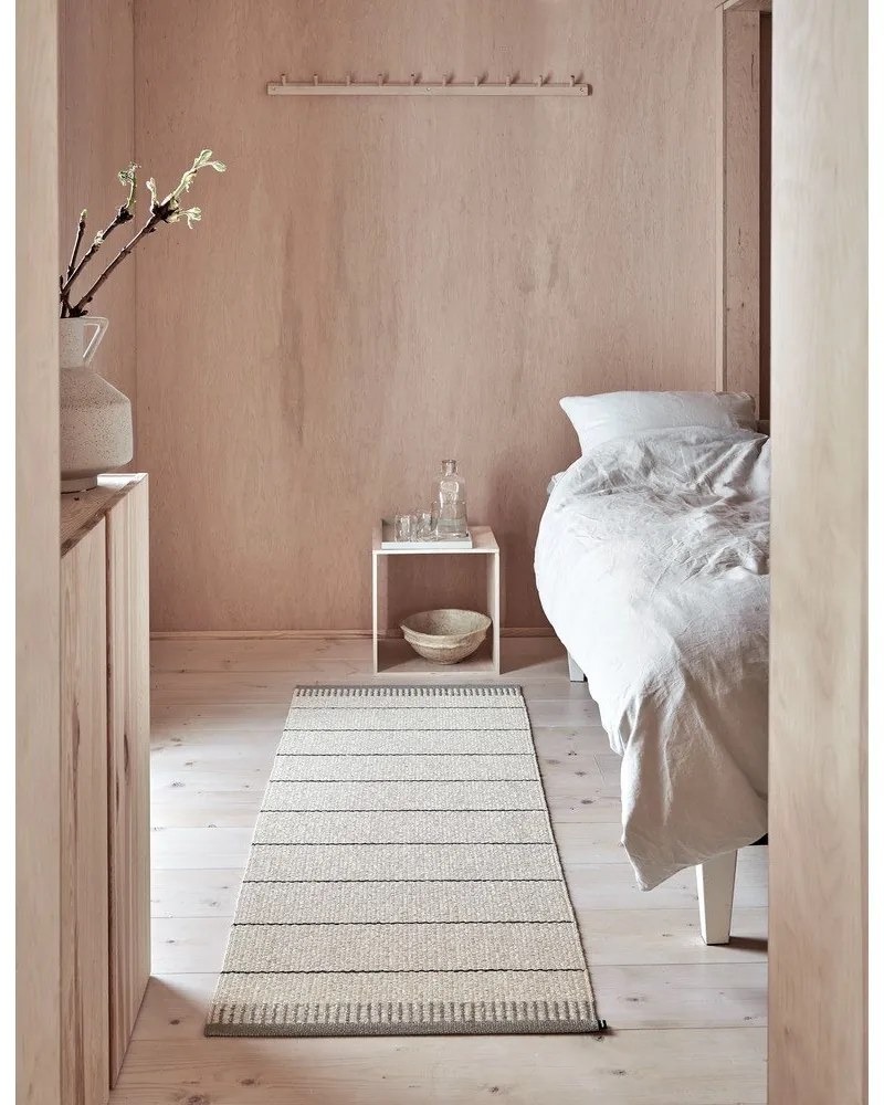 Светлосив и кремав килим за открито и закрито 60x85 cm Belle Warm Grey – Pappelina