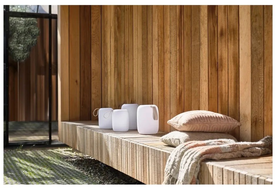 LED външно осветително тяло с USB ø 21 cm Hav – Villa Collection