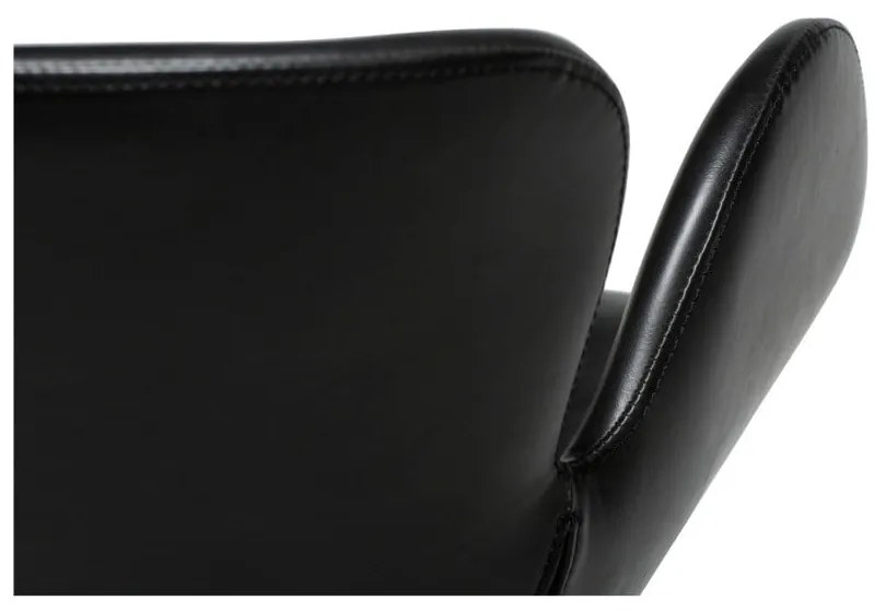 Черен тапициран трапезен стол с подлакътници Gaia – DAN-FORM Denmark