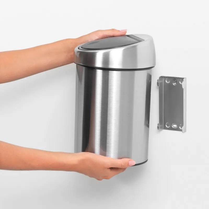 Кош за боклук Brabantia Touch Bin 647211, 3 л, Плавно и безшумно отваряне, Стенен монтаж, Инокс/мат
