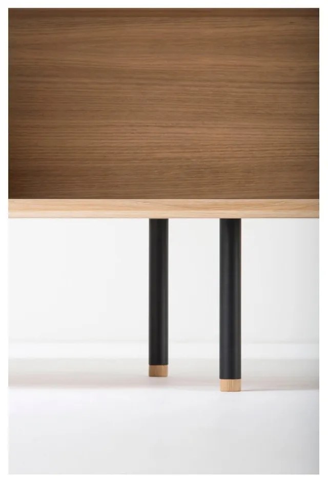 Черна/естествена маса за телевизор от масивен дъб 180x64 cm Fina – Gazzda