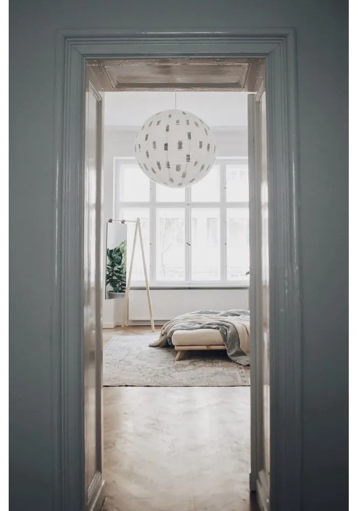 Стойка за дрехи от борова дървесина Hongi - Karup Design