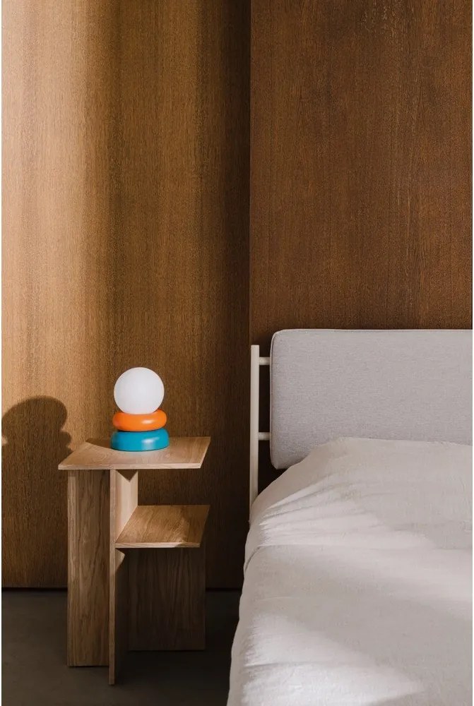 Настолна лампа от масивна дървесина в петролен цвят/оранжева със стъклен абажур (височина 24 cm) Otem – noo.ma