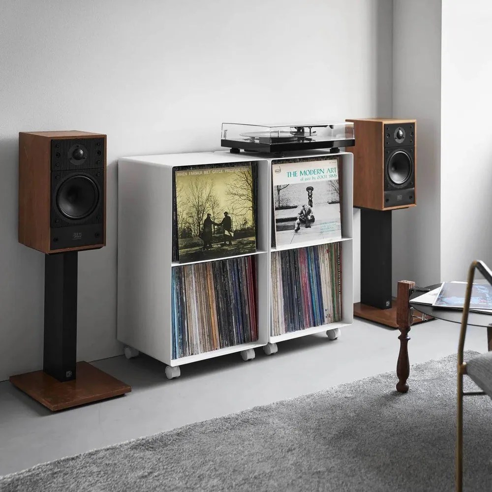 Бял метален подвижен стелаж 40x73x38 cm Tower – YAMAZAKI