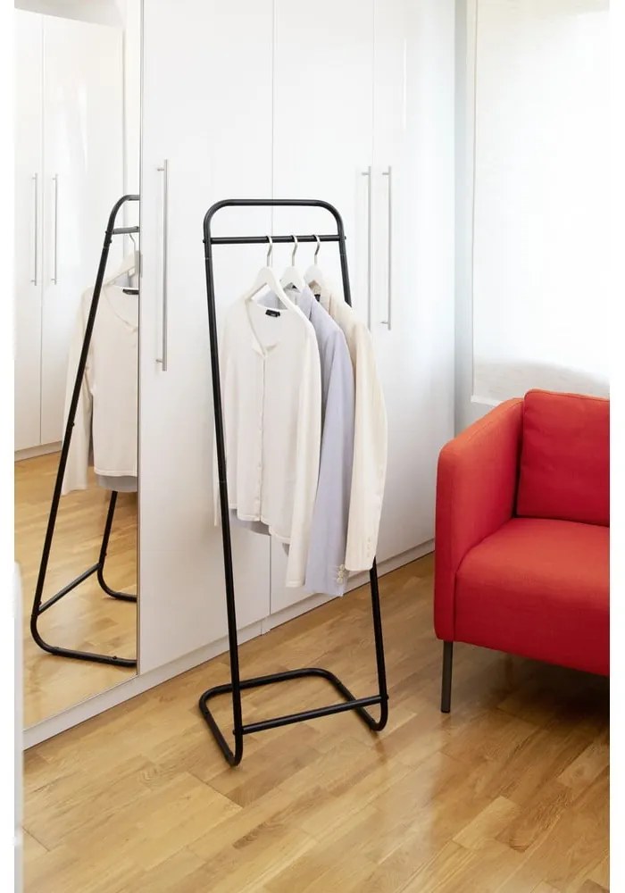 Черен метален стелаж за дрехи Surya - Wenko