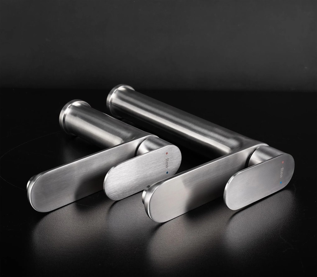 Смесител за баня Rea Logan Brush Nickel