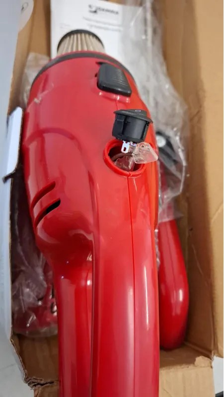Втора ръка: Прахосмукачка вертикална Rosberg R51001A, 600W, 800 ml, HEPA филтър, Използване като ръчна, Червен