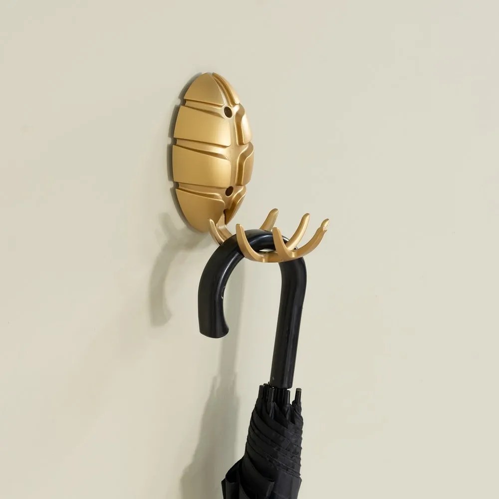 Стенна пластмасова кука в златист цвят Bug – Spinder Design