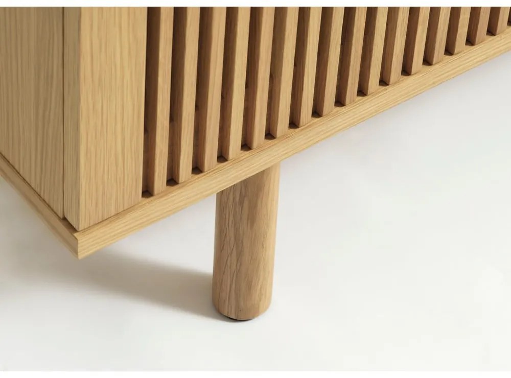 Маса за телевизор от декор от дъб в естествен цвят 143x55 cm Tiber – Unique Furniture