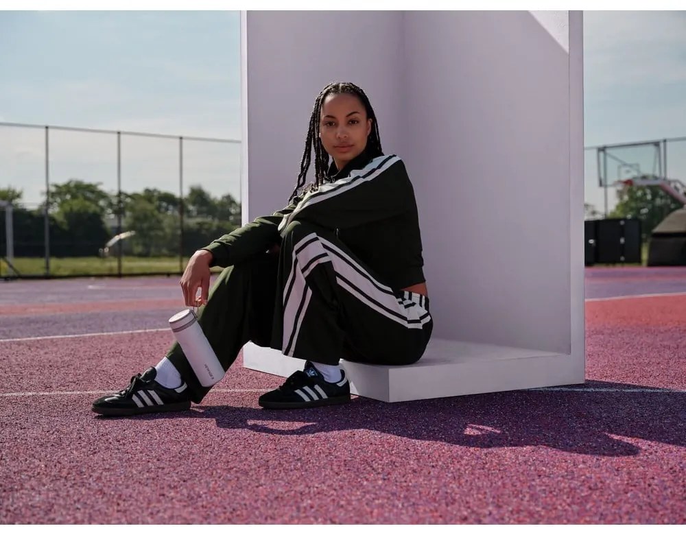 Бял термос от неръждаема стомана 470 ml IceFlow™ Bottle Twist Flip Frost – Stanley