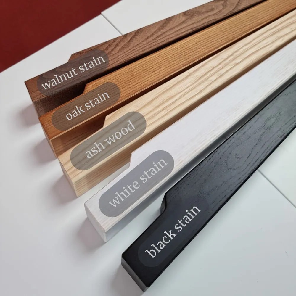 Кръгла трапезна маса с ясенов плот ø 70 cm Jubi – Ragaba