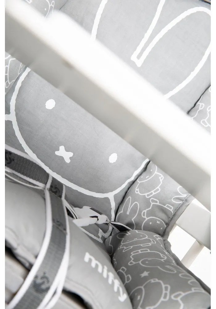 Сива подложка за детски стол за хранене Miffy – Roba