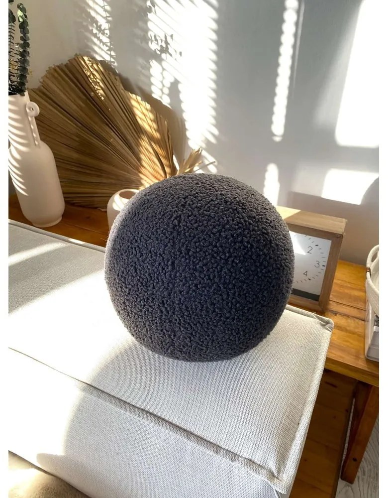 Декоративна възглавница от букле ø 20 cm Top – Mioli Decor