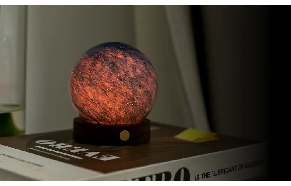 Светлинна декорация с USB в тъмно естествен цвят ø 8 cm Galaxy Breeze – Gingko