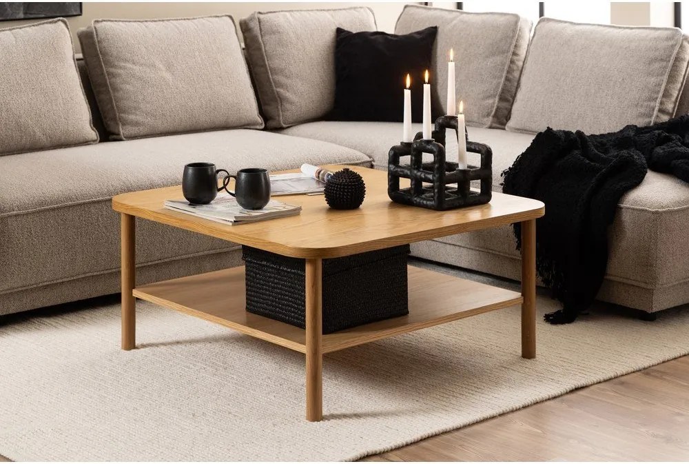 Масичка за кафе от дъб в естествен цвят 90x90 cm Banbury – Actona