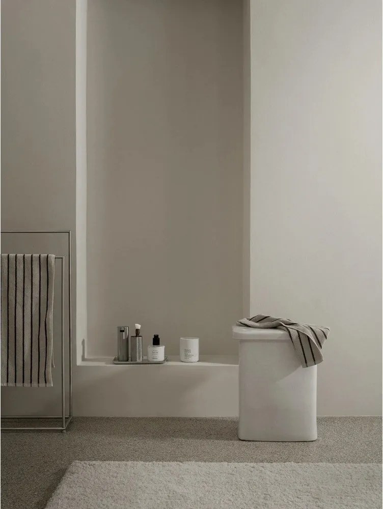 Кремав килим за баня 70x140 cm Tuufa – Blomus