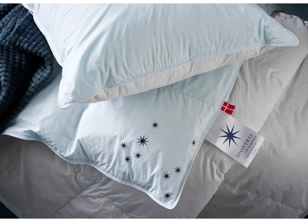 Целогодишна завивка с пълнеж от пух 200x200 cm Capella Medium – Universe of Sleeping