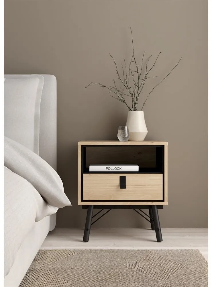 Нощно шкафче в дъбов декор в естествен цвят Ry - Tvilum