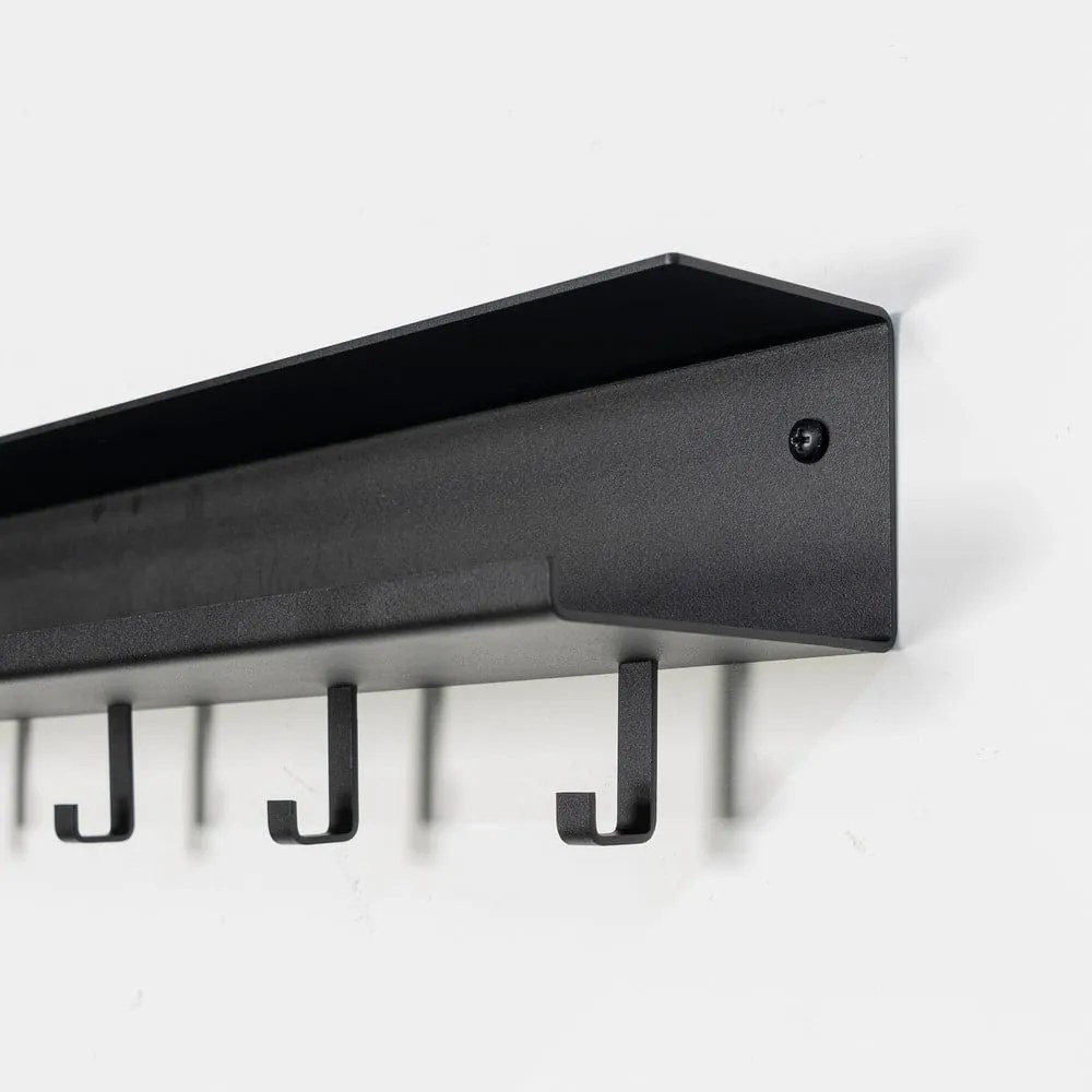 Черна метална стенна закачалка с рафт Easy - Spinder Design