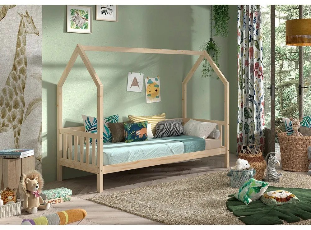 Детско легло от масивен бор с форма на къща с включена подматрачна рамка в естествен цвят 90x200 cm Cabane – Vipack