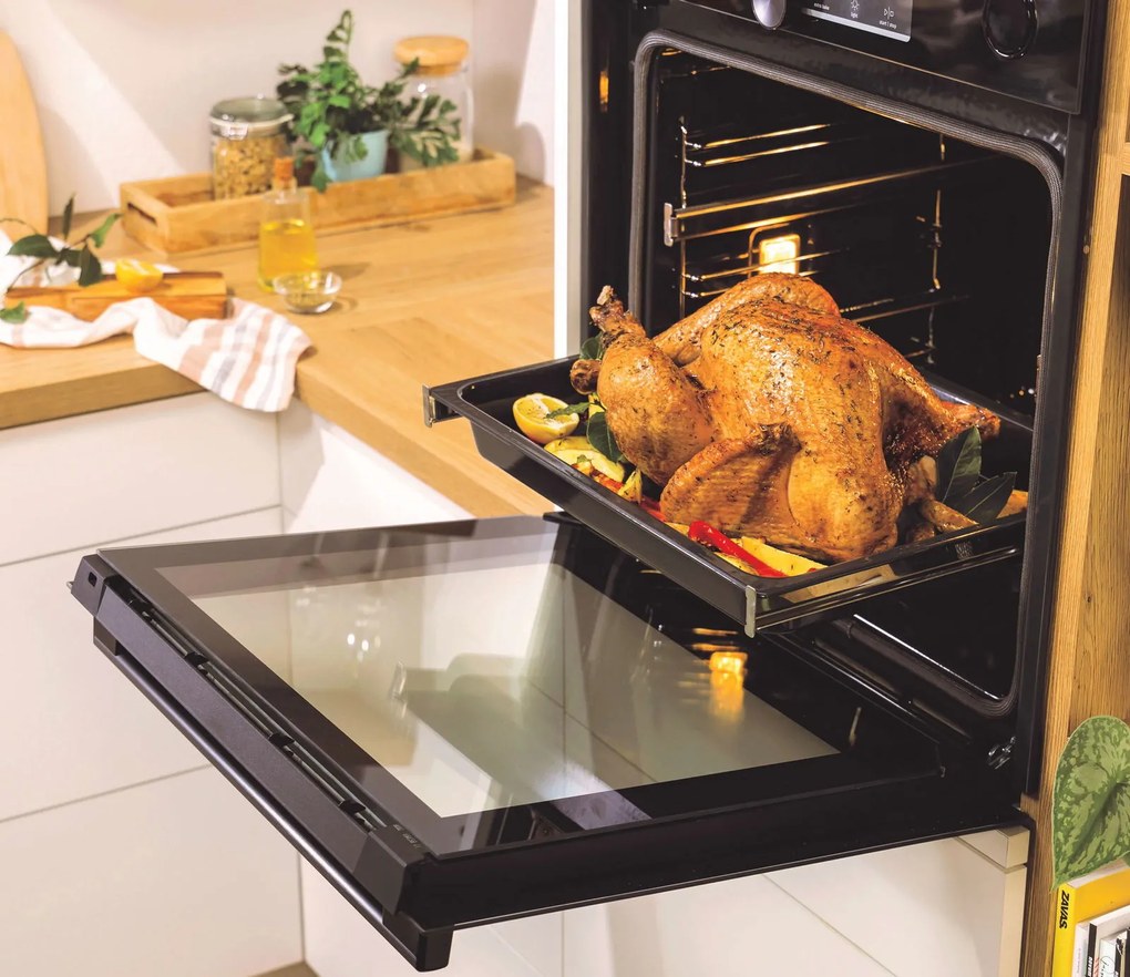 Вградена фурна Gorenje BO6717E0-Черен