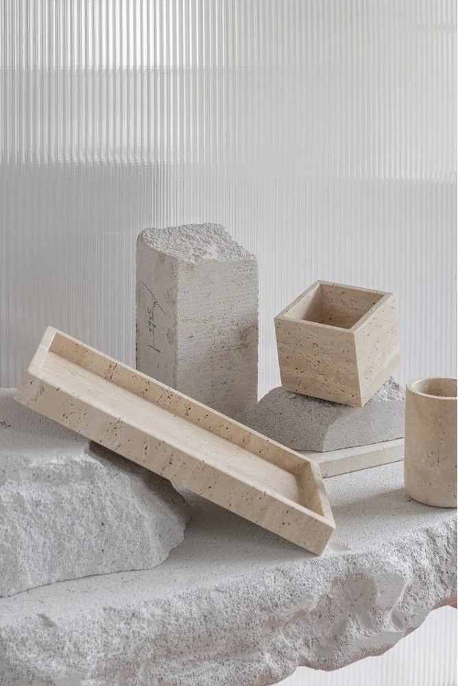 Бежов каменен органайзер за баня за памучни тампони Travertine – Mette Ditmer Denmark