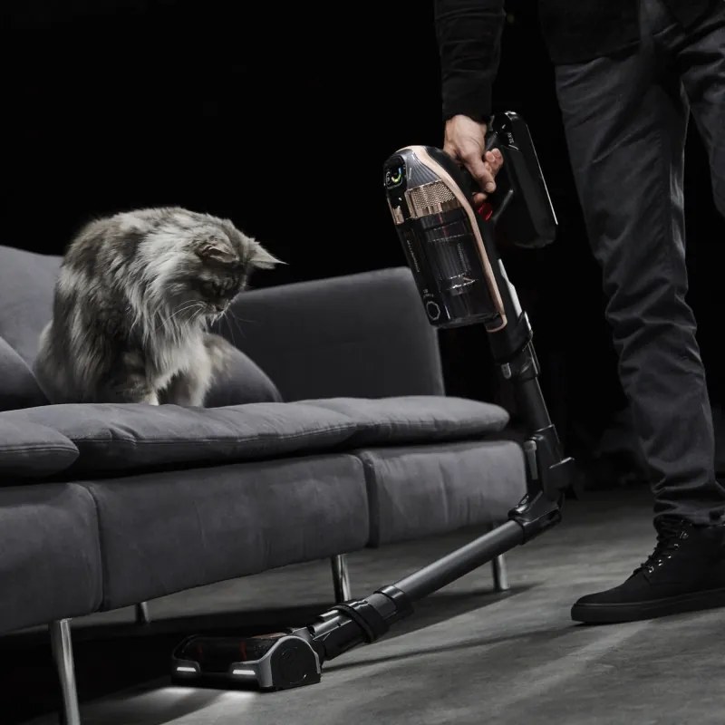 Вертикална прахосмукачка Rowenta X-Force Flex 15.60 RH99F1, 520W, 230AW, 0.9 л, 32.4V, Автономия 80 мин, Автоматична мощност, LED четка, Дисплей, Flex, Черен/бронз