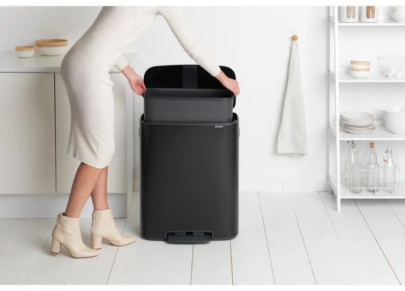 Кош за боклук Brabantia Bo Pedal 1003185, 60 л, Леко затваряне, Противоплъзгаща основа, Черен