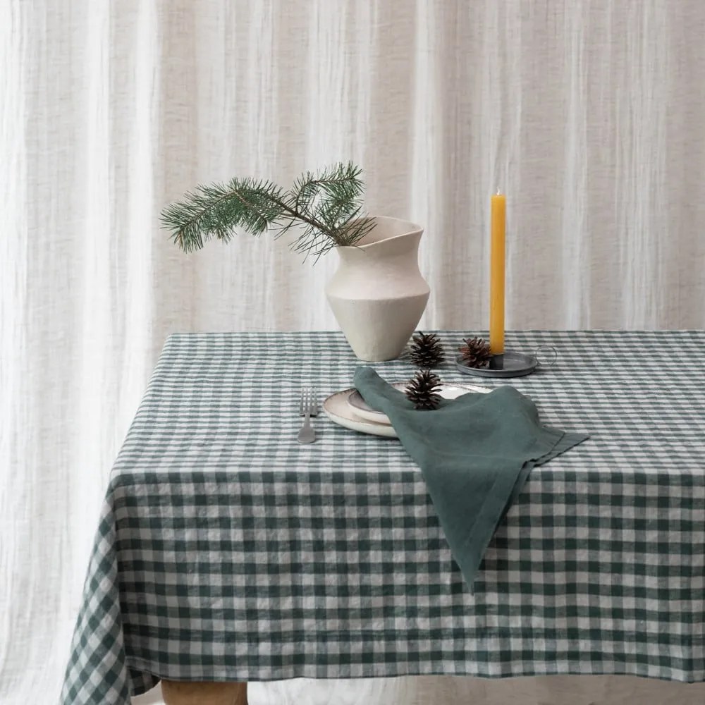 Ленена покривка за маса 140x200 cm Forest Green Gingham – Linen Tales