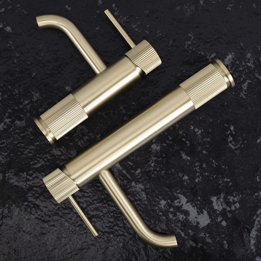 Смесител за баня Rea Lungo Stripe Brush Gold Low