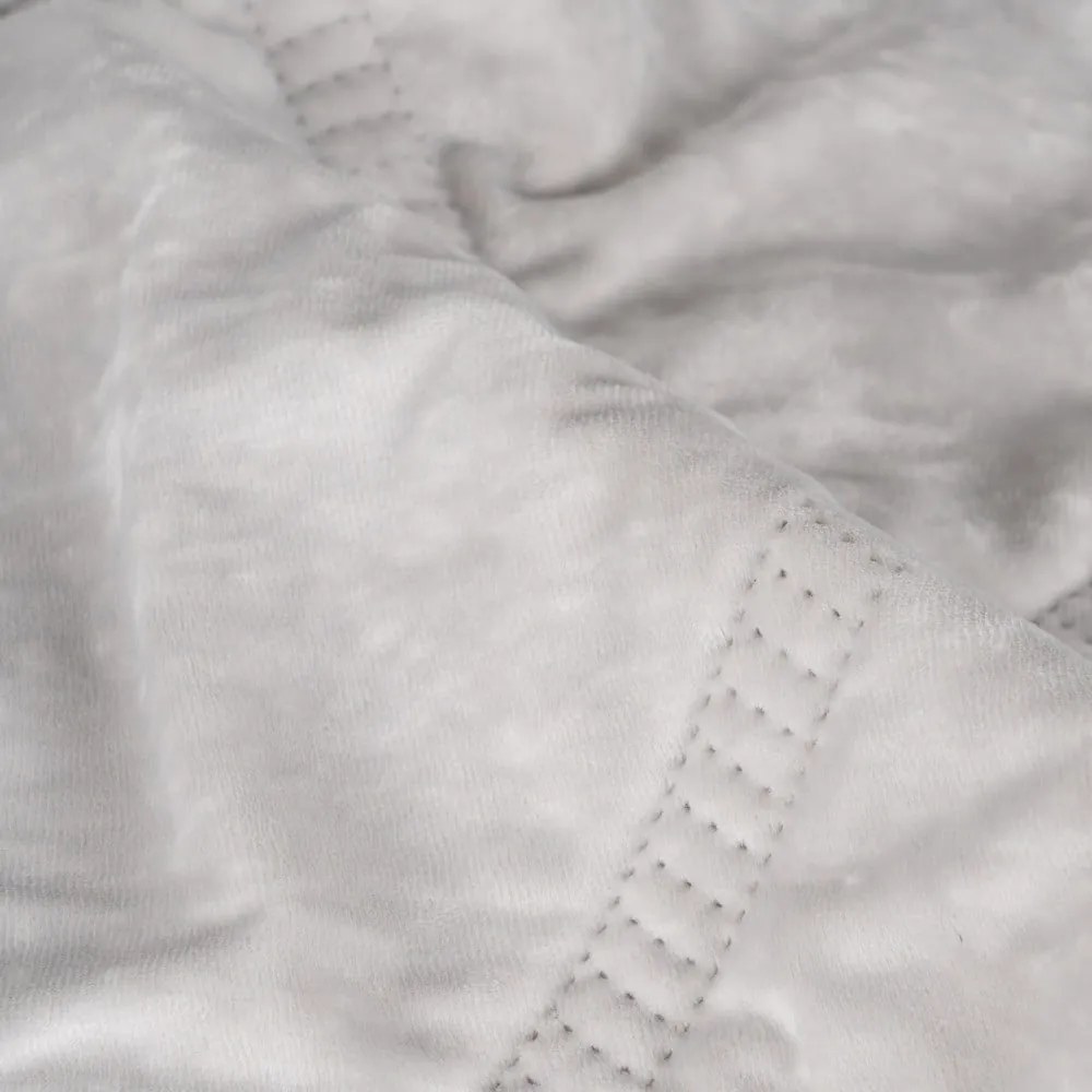 Кремаво капитонирано покривало за легло 180x260 cm – Ixia