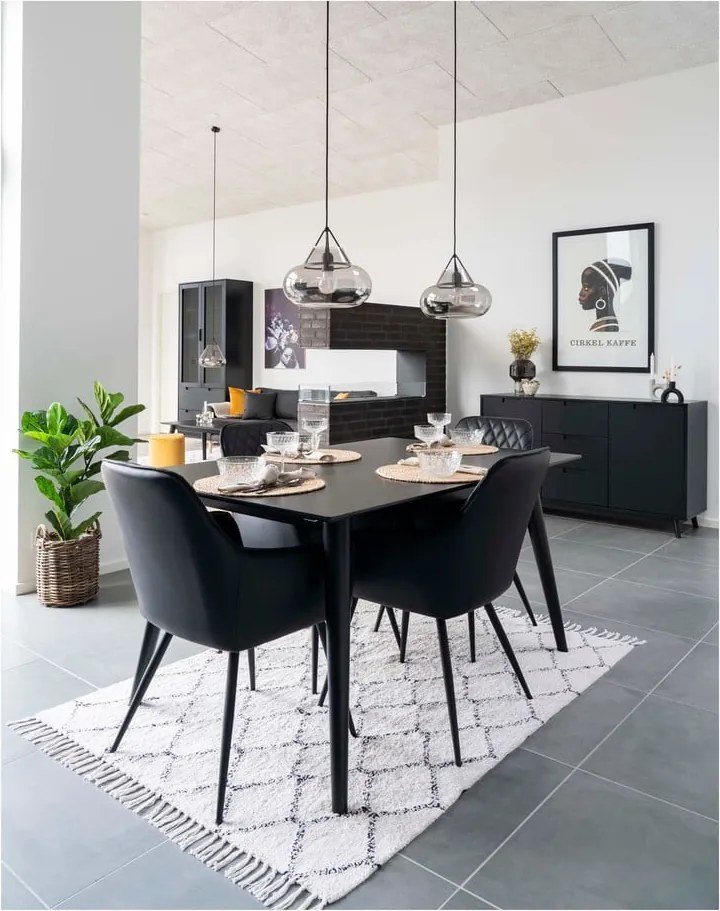 Черни тапицирани трапезни столове в комплект с подлакътници 2 бр. Harbo – House Nordic