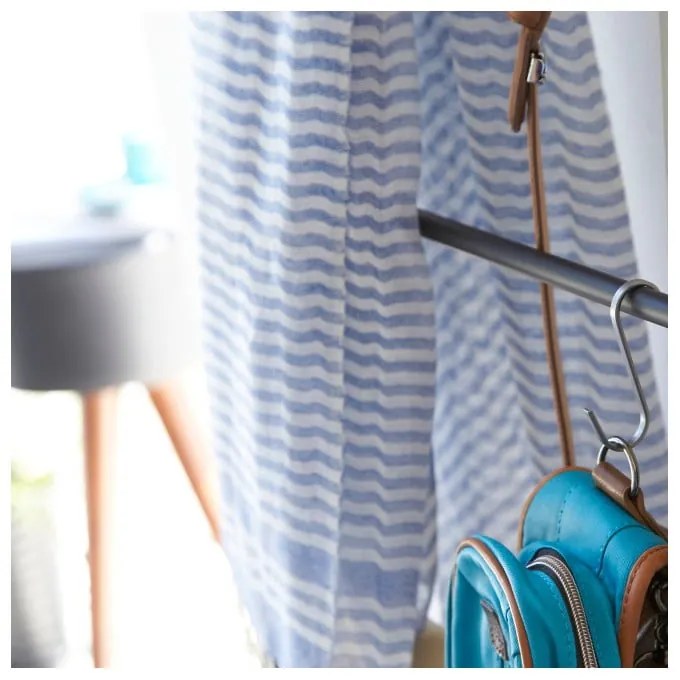 Черна декоративна стълба с детайли от букова дървесина Стълба Tower - YAMAZAKI