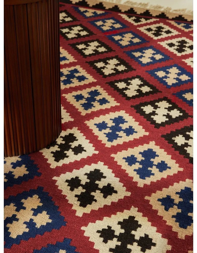 Червен двустранен ръчно изработен вълнен килим 120x170 cm Kamal Rami – Nouristan