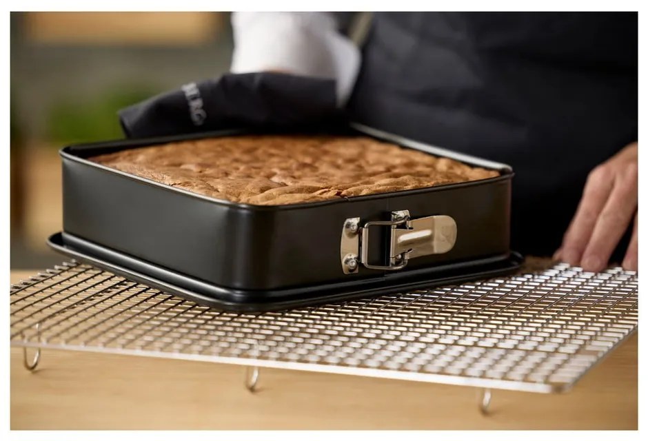 Форма за печене торта от неръждаема стомана 24x24 cm – Blomsterbergs